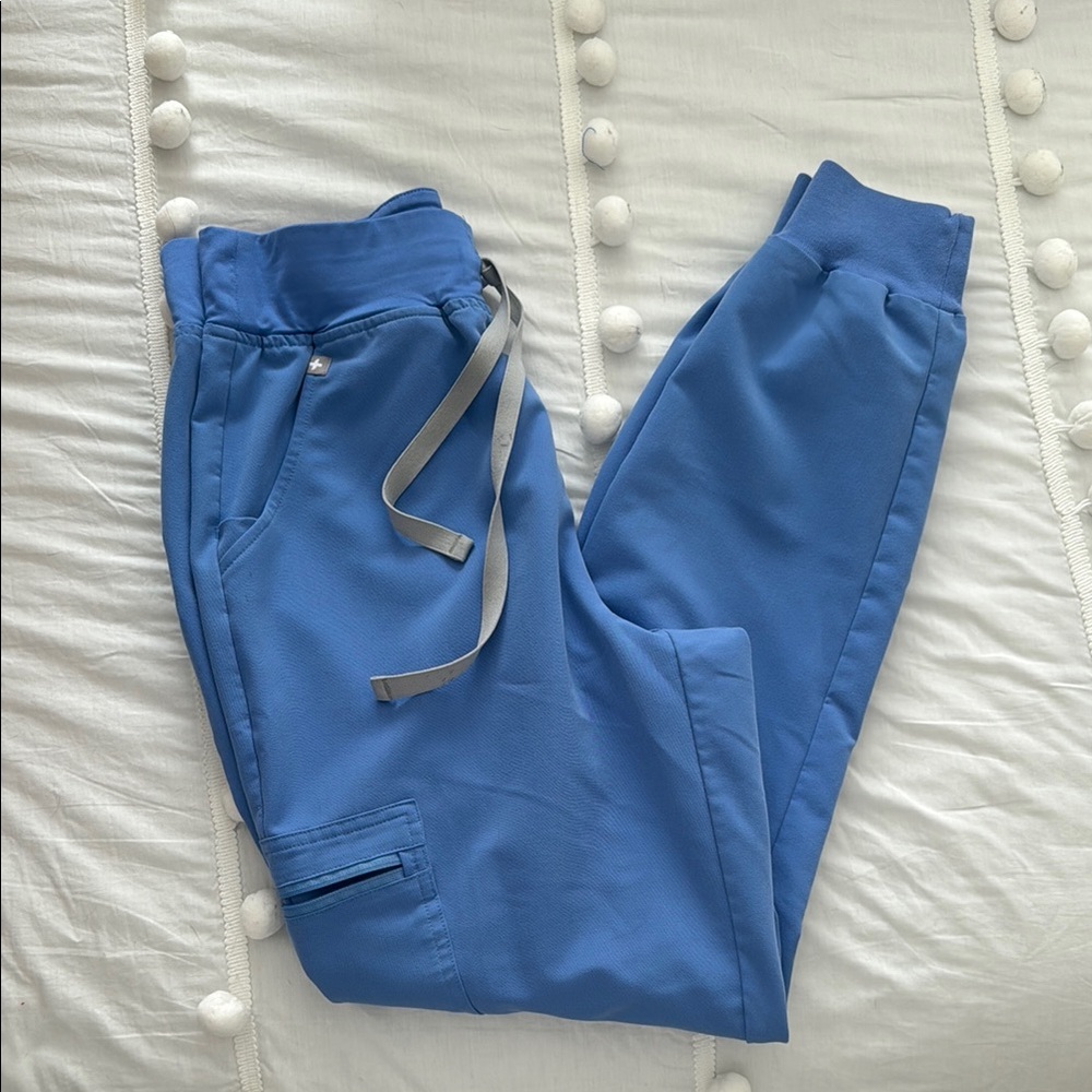 Figs scrubs